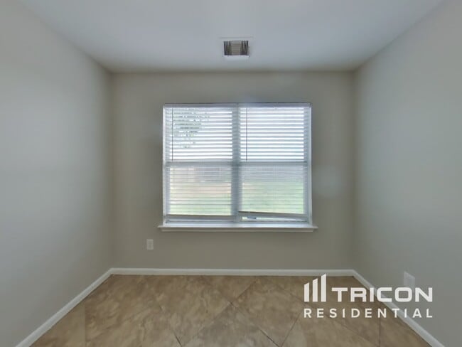 Building Photo - 8627 Heathglen Ln