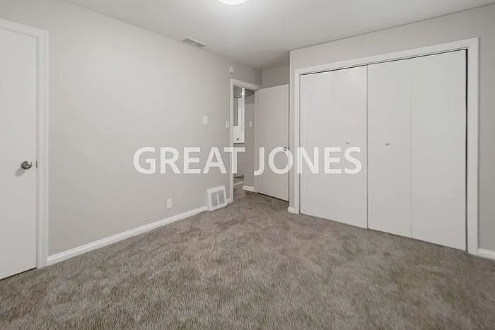 Building Photo - 2422 Wieck Dr