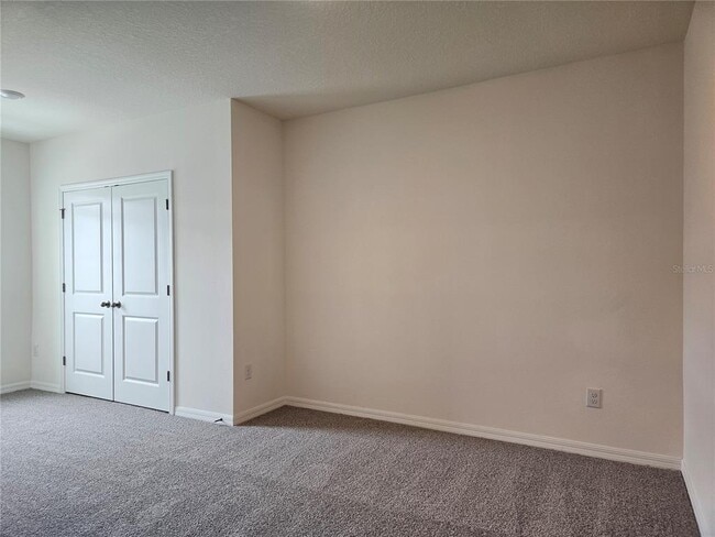 Building Photo - 11115 Crescent Deer Dr