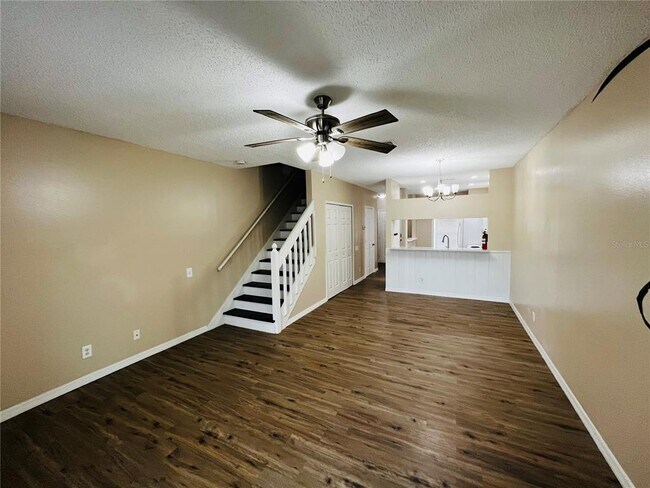 Building Photo - 8526 HUNTERS KEY Cir