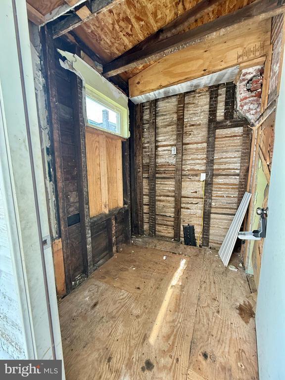 Building Photo - 314 Beech St