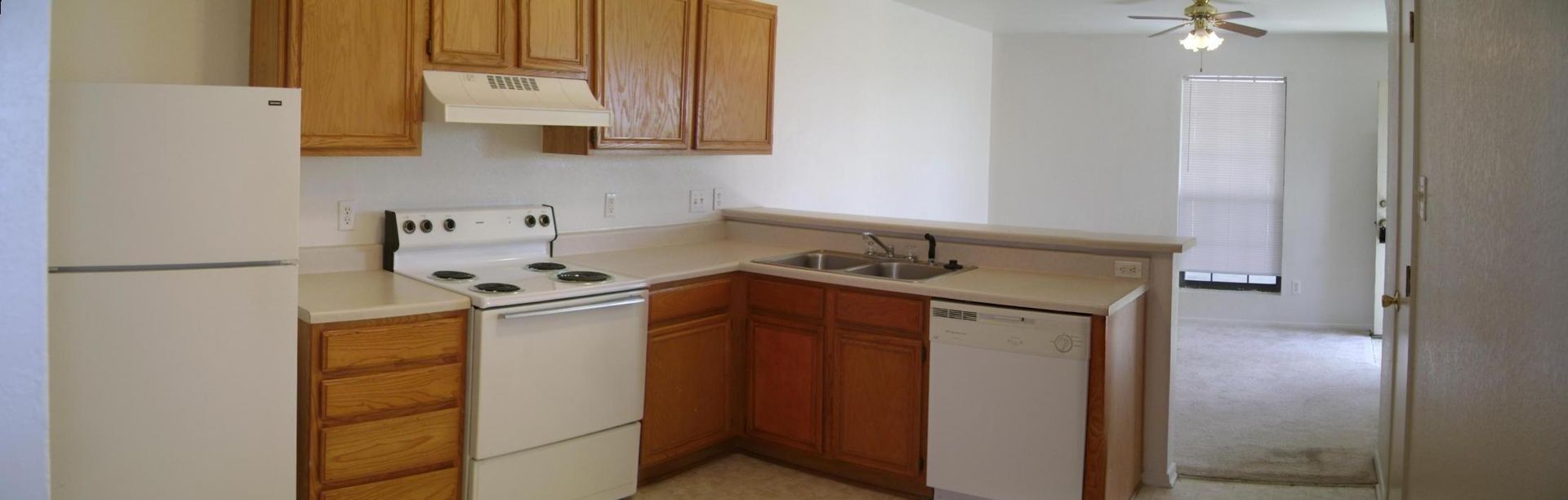 Building Photo - 1100 Leslie Cir