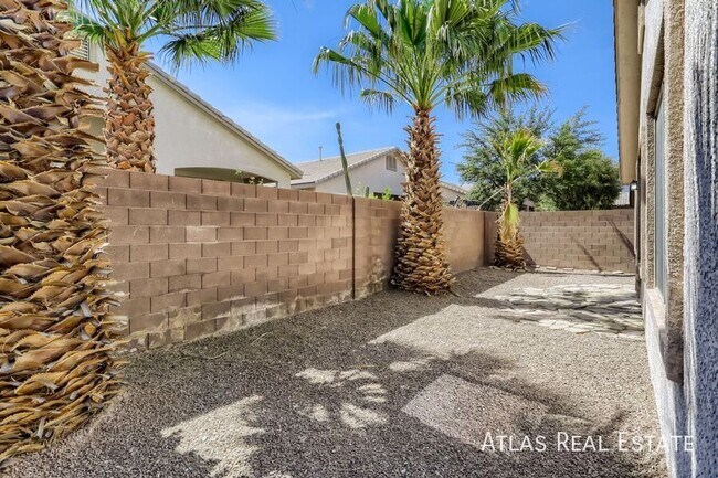 Building Photo - 8125 Chimney Bluff St