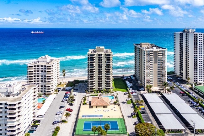 Building Photo - 5460 N Ocean Dr