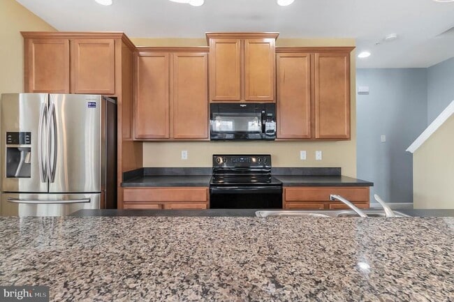 Building Photo - 3038 Meridian Cmns