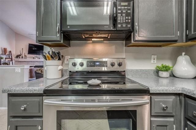 Building Photo - 1113 Oaklawn Ct