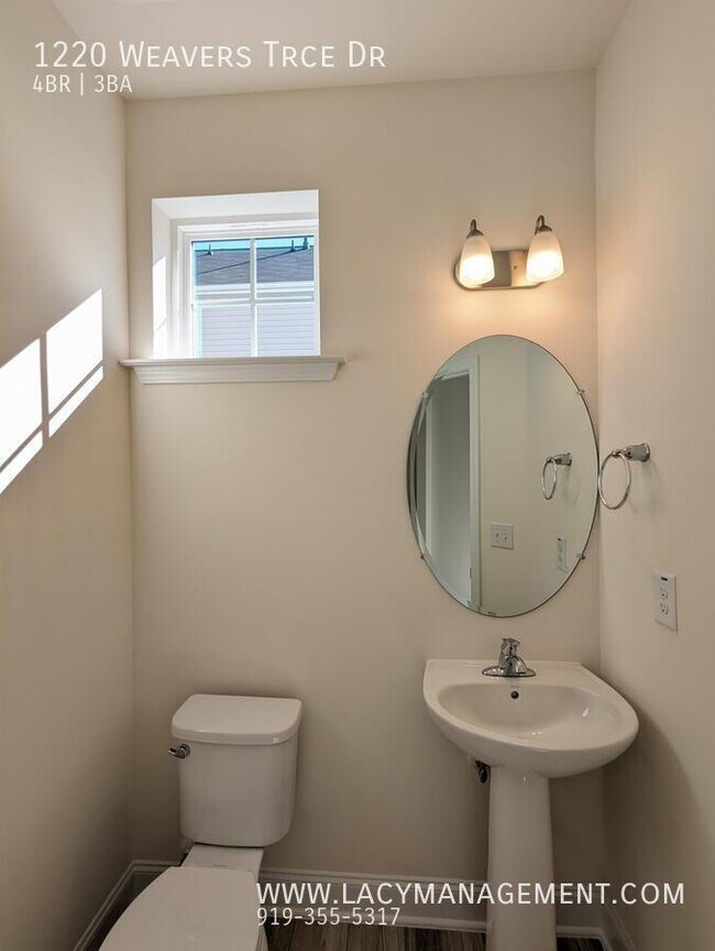 Building Photo - 1220 Weavers Trce Dr