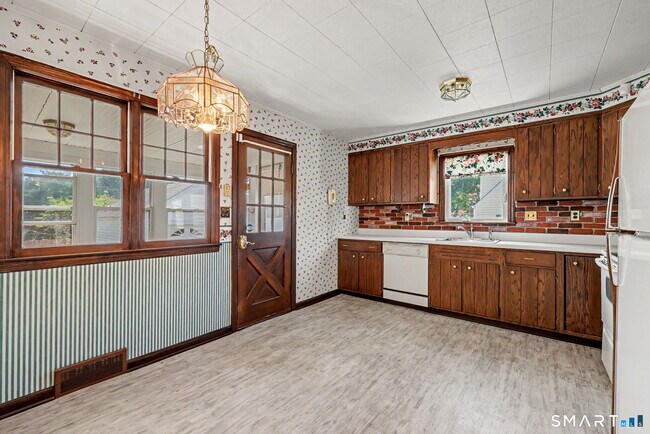 Building Photo - 21 Victory Ct
