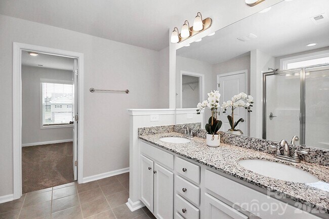 Building Photo - 4543 Dover Ct