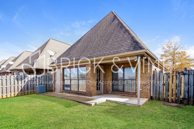 Building Photo - 6101 Cathwick Dr