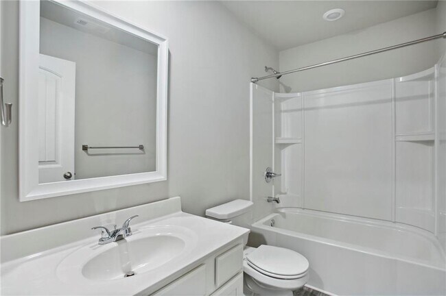 Building Photo - 212 Ridge Valley Dr