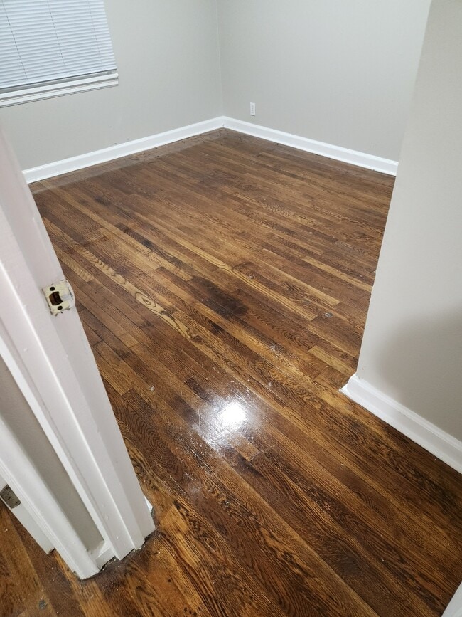 Building Photo - 1135 Laire Dr