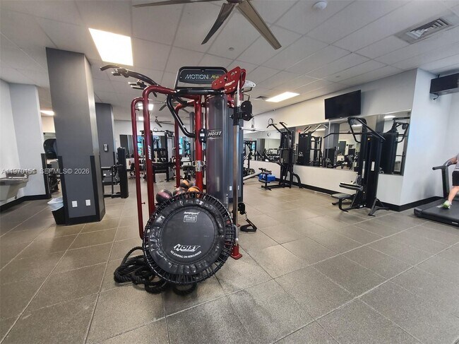 Building Photo - 2501 S Ocean Dr