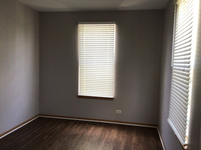 Building Photo - 762 Dillon Ct