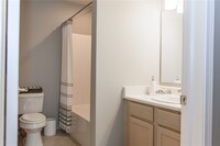 Building Photo - 106 Farmstead Ct