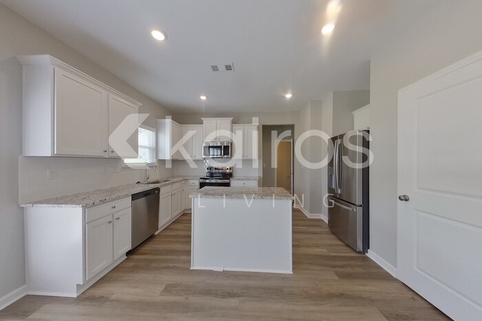 Building Photo - 5109 Cobalt Fls Bnd