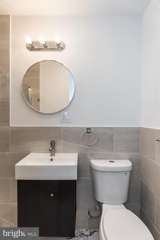 Building Photo - 315 N Preston St