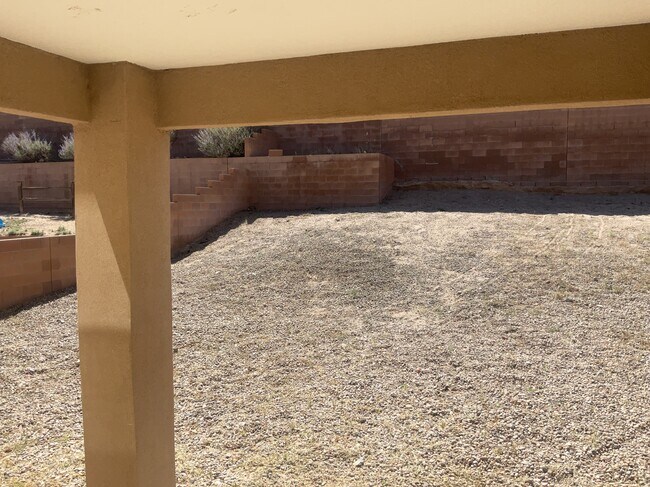 Building Photo - 1804 Sierra Norte Loop NE