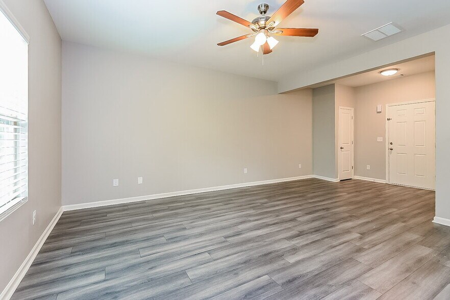 Building Photo - 481 Scotland Dr