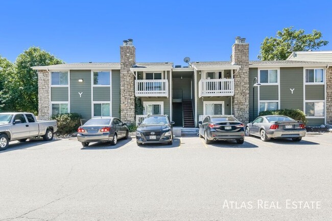 Building Photo - 4400 S Quebec St