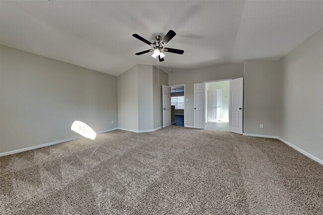 Building Photo - 6530 Bella Noche Dr