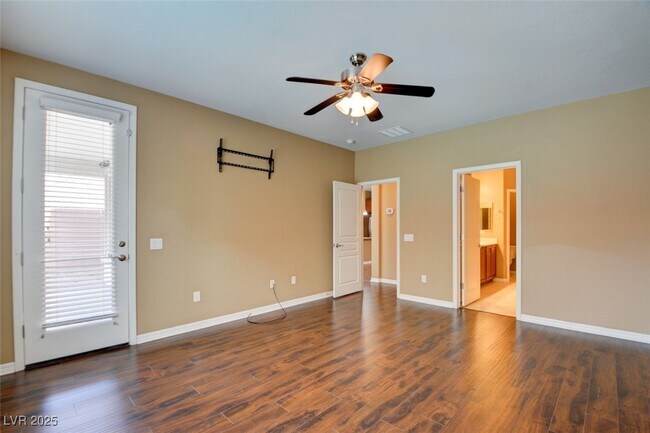 Building Photo - 10267 Mopan Rd