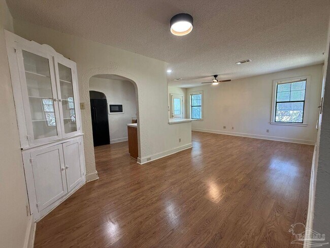 Building Photo - 3801 N 12th Ave