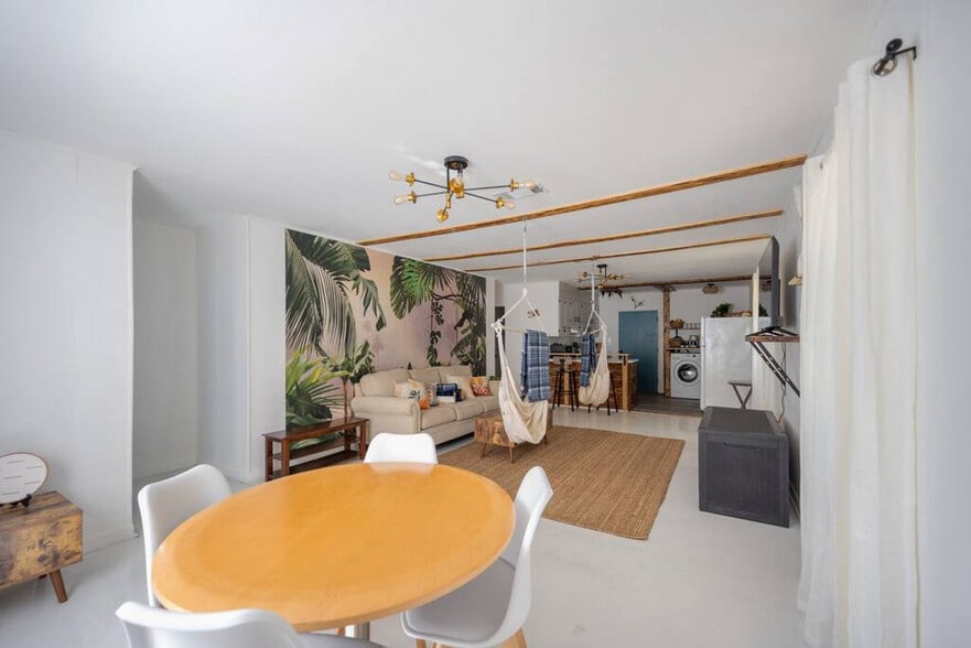 Building Photo - 2001 N 61st Ave