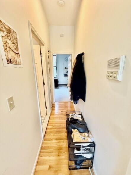 Building Photo - 147 Appleton St