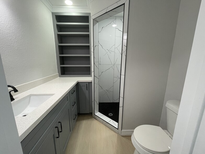 Bathroom #1 (shower door is now installed, not shown in picture) - 7022 Fondren Rd