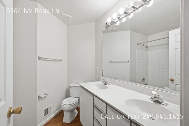 Building Photo - 3504 Ivy Bank Pl