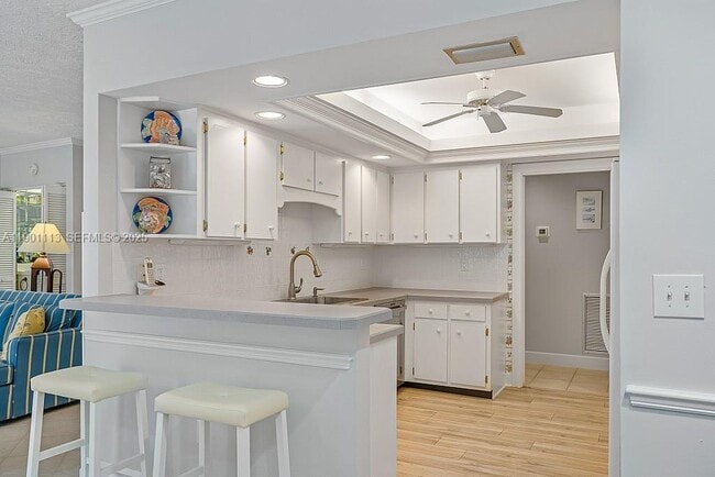 Building Photo - 5151 Jimmy Buffett Mem Hwy