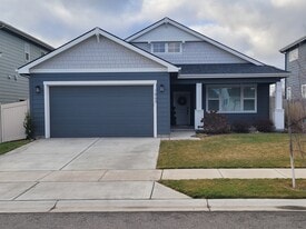 Building Photo - 1869 N Skagit Dr