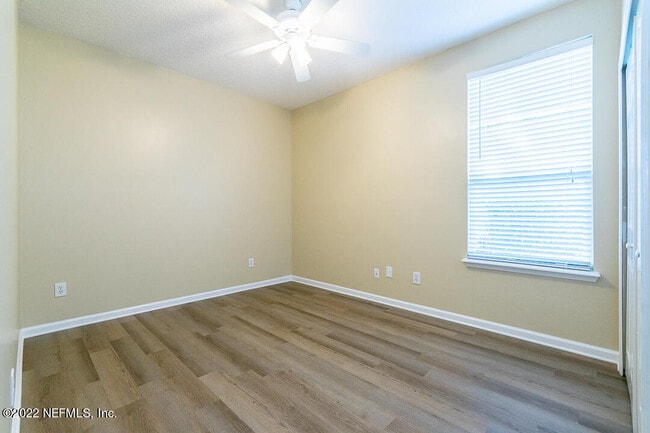 Building Photo - 825 Marjories Way
