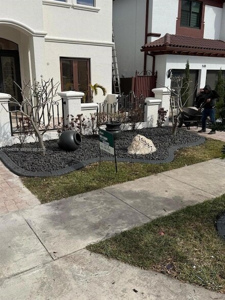 Building Photo - 15387 SW 21 Ln