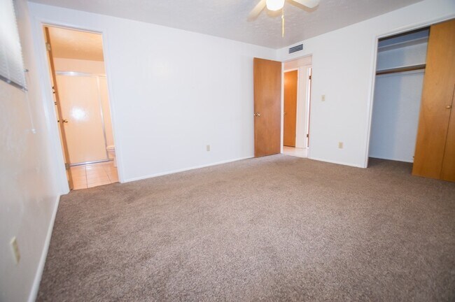 Building Photo - Large Corner Lot Santé Fe Home, Over 1650 ...