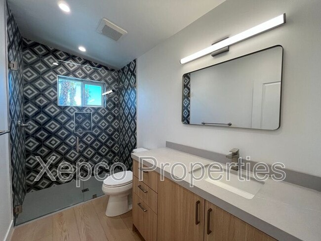 Building Photo - 38702 Paradise Way