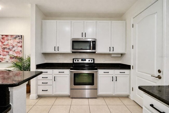Building Photo - 8458 Kelsall Dr