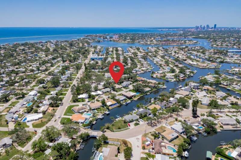 Building Photo - 1442 45th Ave NE