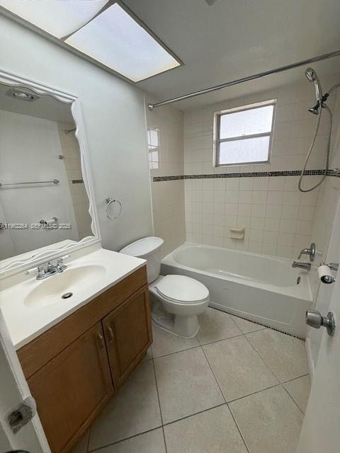 Building Photo - 301 Cambridge Rd