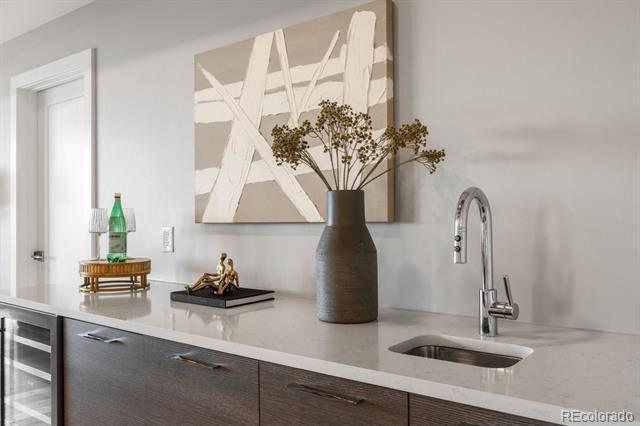 Building Photo - 1515 Julian St