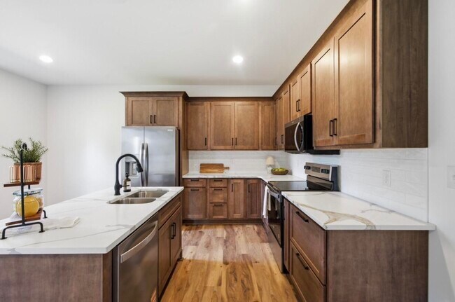 Building Photo - 155 Dedman St
