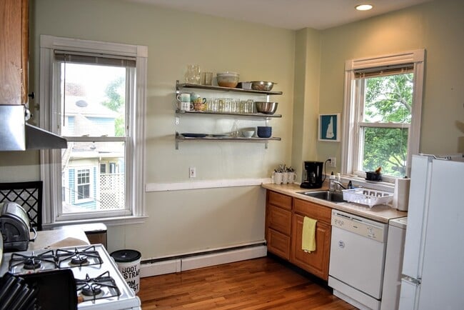 Building Photo - 43 Oakview Terrace