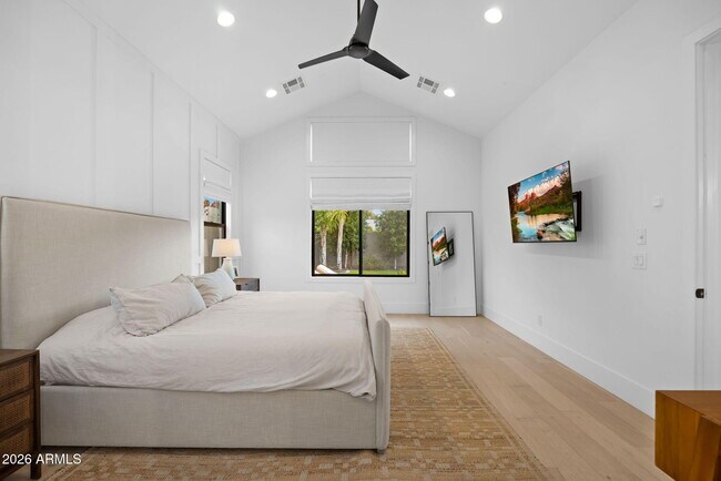 Building Photo - 4145 N 42nd Pl