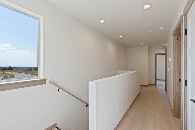 Building Photo - 3578 Blaze Lp