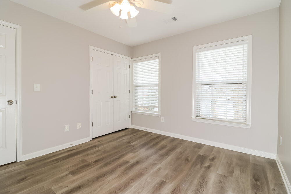 Building Photo - 6285 Whirlaway Dr