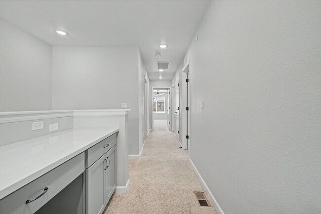 Building Photo - 1554 Rose Quartz Heights
