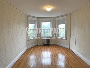 Building Photo - 1 bedroom in Boston MA 02215