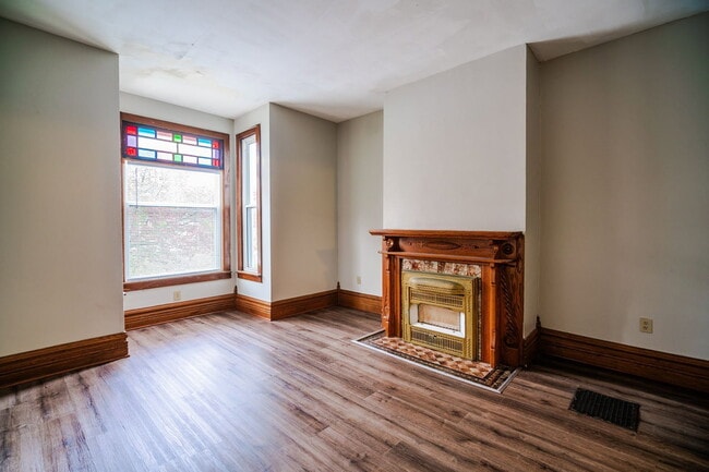 Building Photo - 1250 Indianola Ave