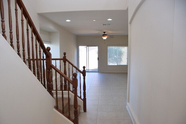 Building Photo - HENDERSON UPGRADED 4 BEDROOM HOME